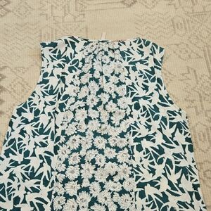Rebecca Taylor Green and White Floral Blouse. Silk.